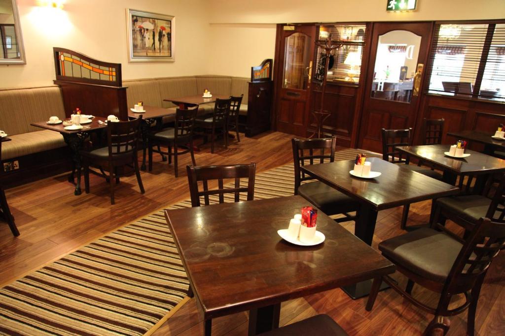 Dalton Inn Hotel 클래어모리스 외부 사진